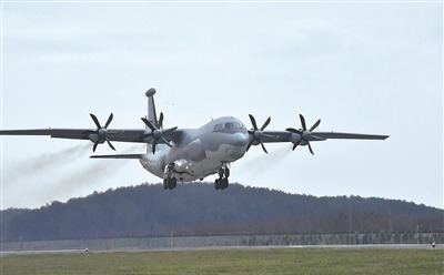空军航空兵某部战机起飞(资料照片)。鲁发章摄