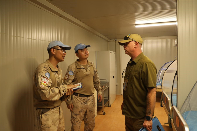 核查组在核查住院病房。向成摄