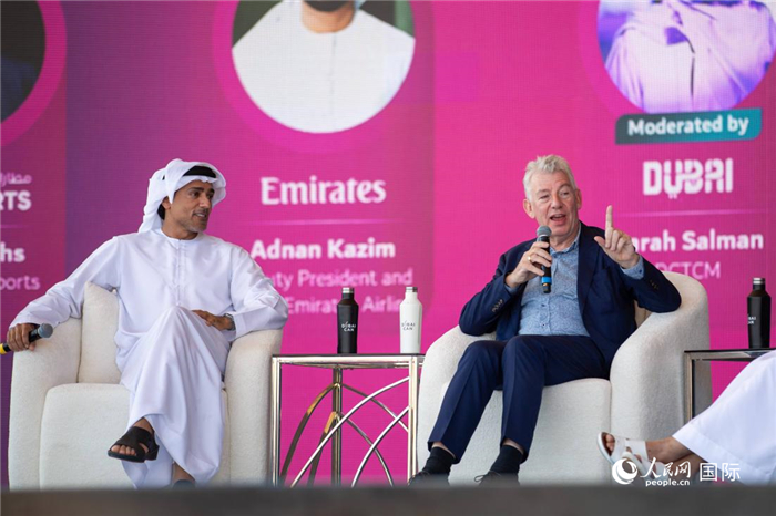 简报会上的讨论会。人民网 塔里克·易卜拉欣摄